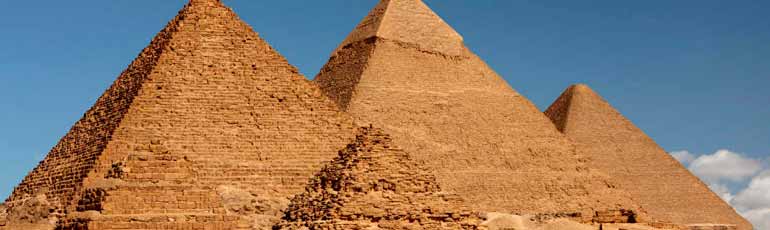 Barbacoa en el desierto de las pirámides de Guiza