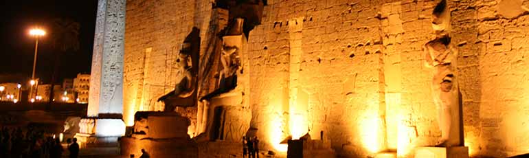 Espectáculo Sonido y Luz en el templo de Karnak